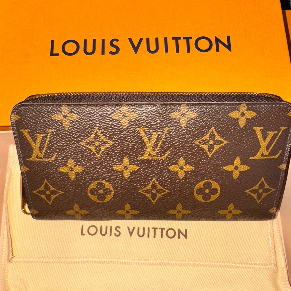 Louis Vuitton Monogram Zip Wallet in Brown and Gold